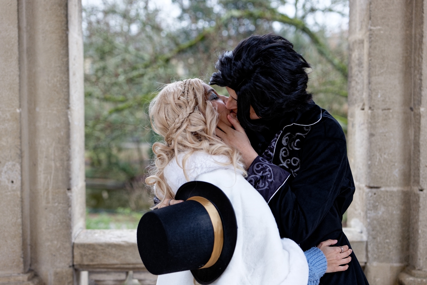 Donatella x Legend - Photo 24