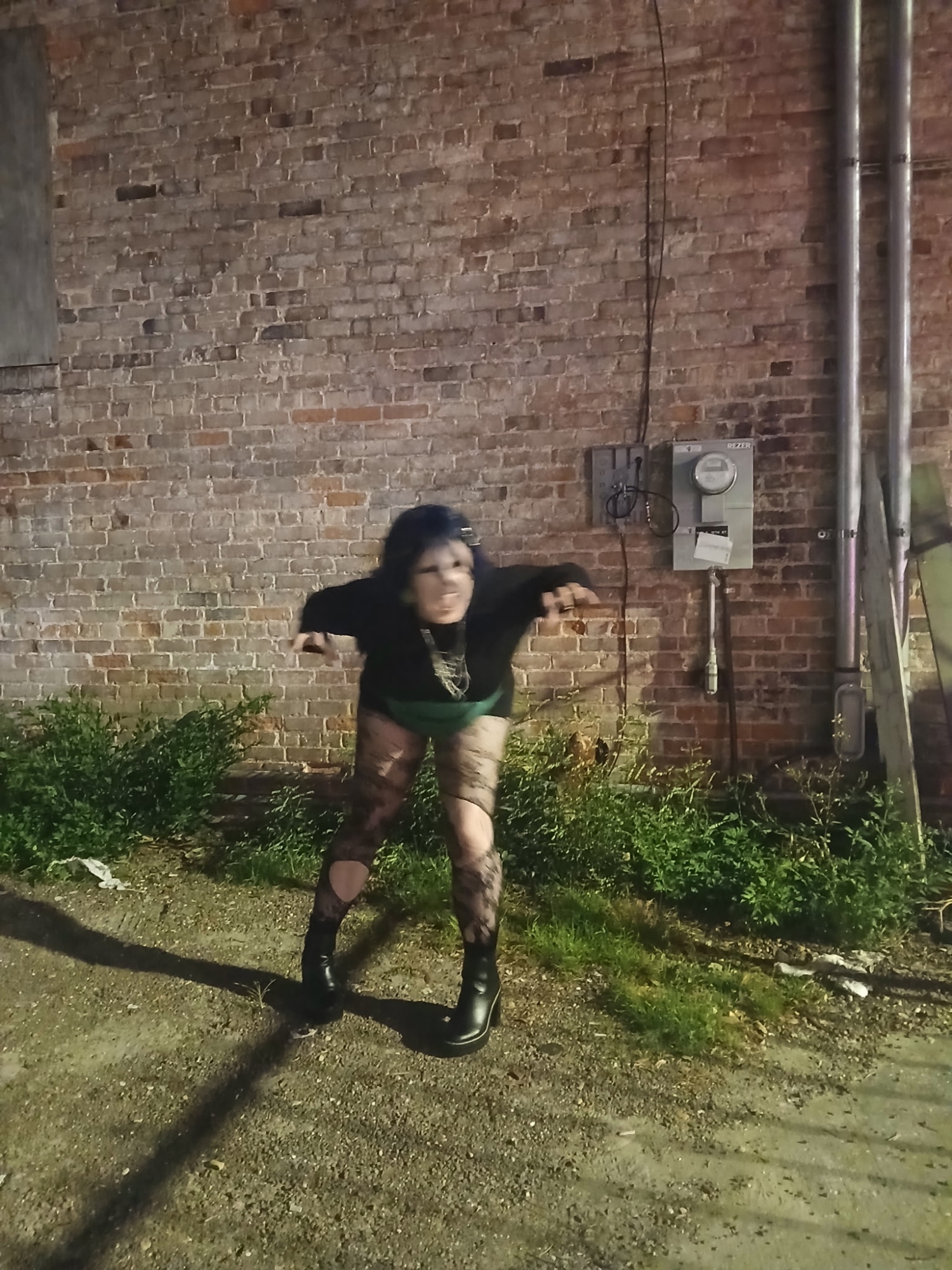 Queen Chrysalis - Photo 1