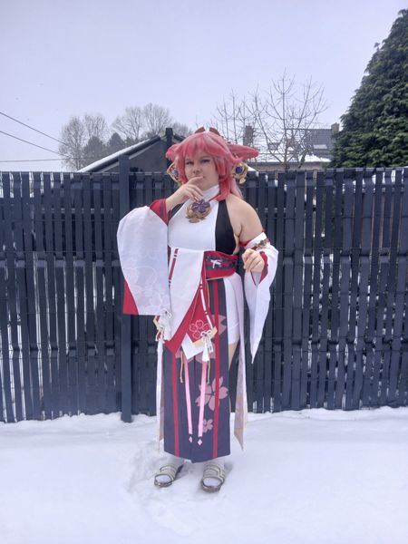 _fluffy_kiddo_ - Yae miko in snow