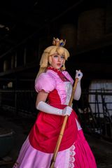 Peach at the farm 🐮 preview 2