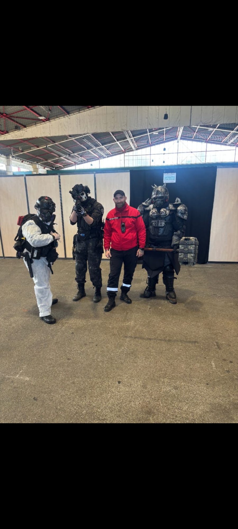 Cosplay surprise  - Photo 1