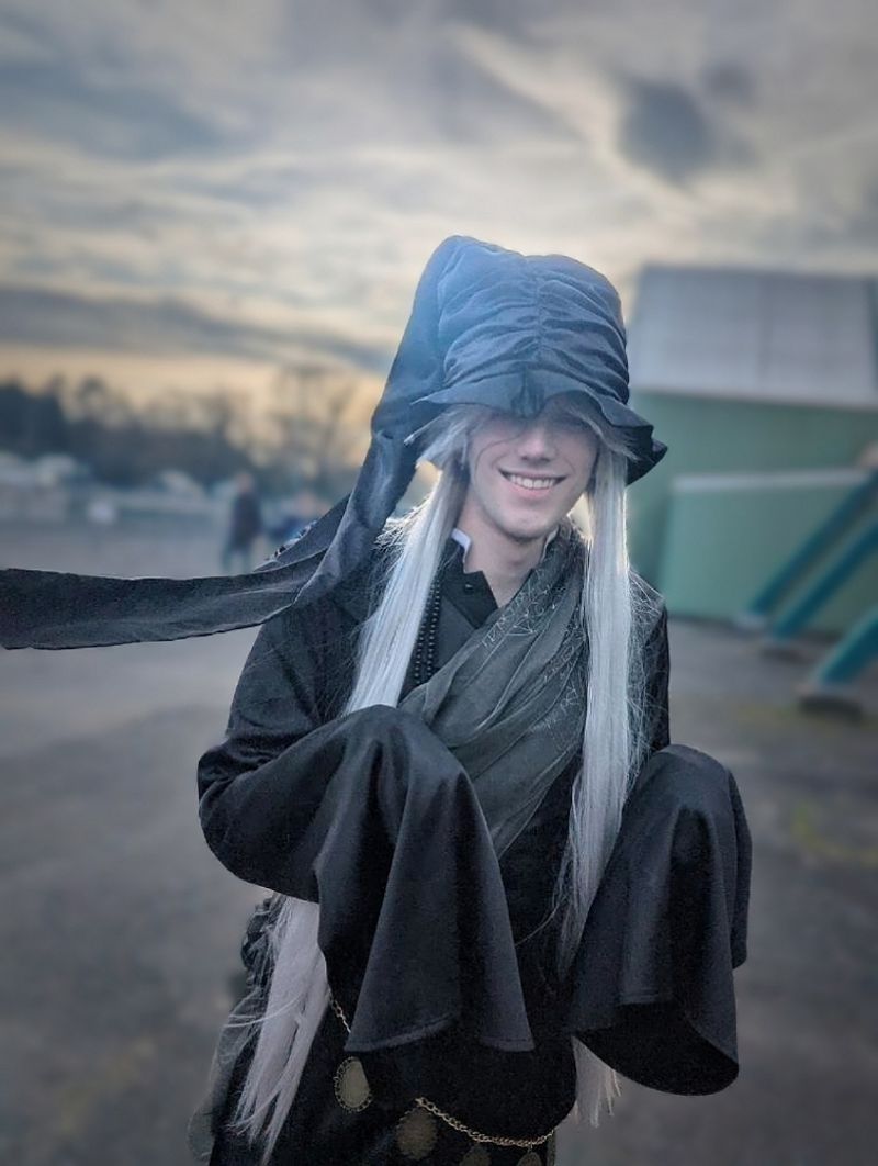 Phel_o.r – Mme Red