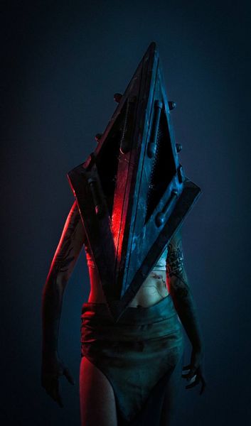 Mother_of_gatti - Pyramid Head 
