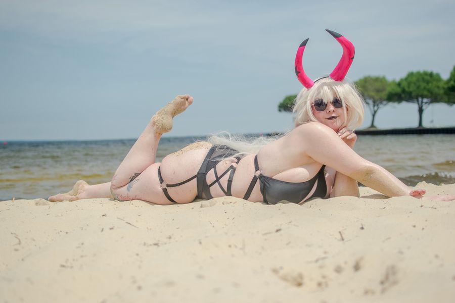 Bilie - Psycho's Beach Party
