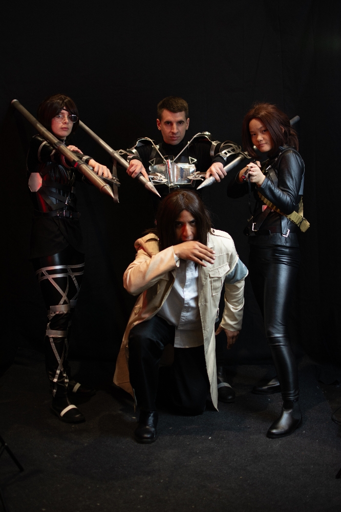 Hange Zoe  - Photo 3