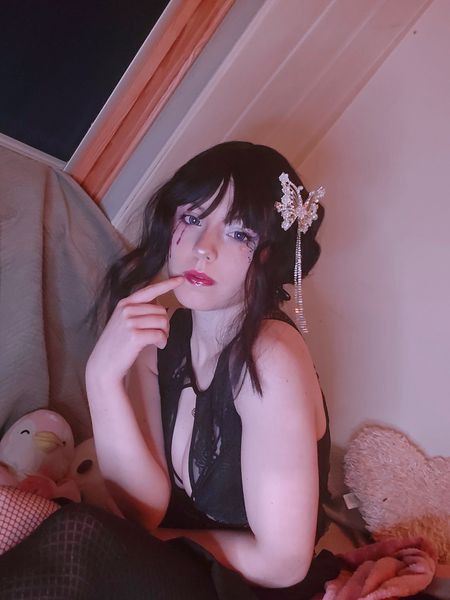 Hazel_5 - Yosano Akiko