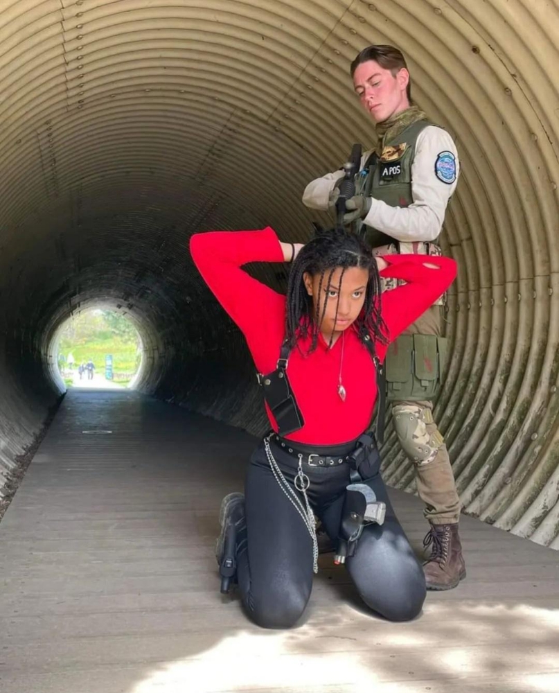 Shooting Ada Wong  - Photo 5