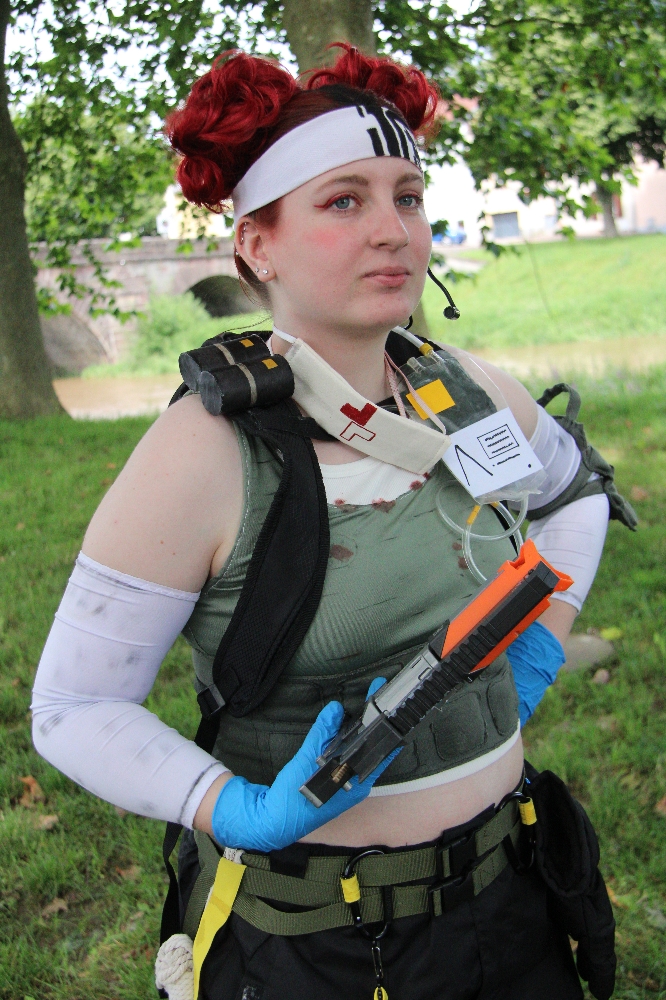 Lifeline (Apex) - Photo 5