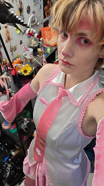 Mutt - Sakura Miku