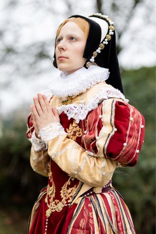 Mary I of England Cosplay
