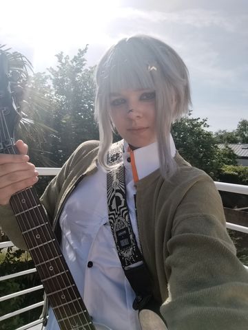 Shiho 🖤🎸💫