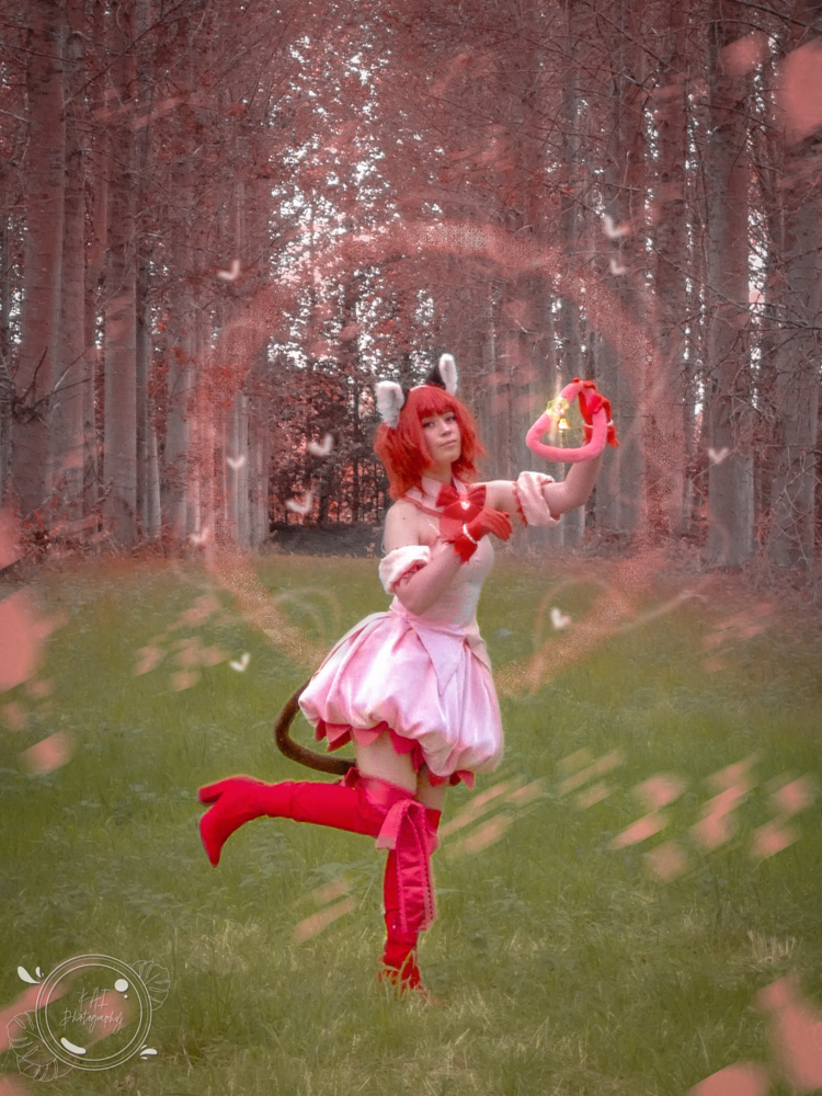 Ichigo Momomiya  - Photo 2