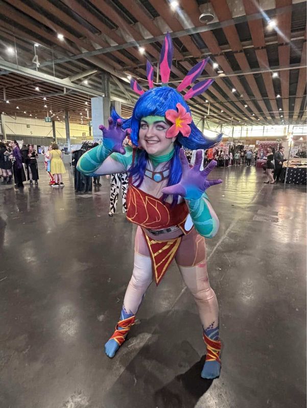 Hebi_scarlet – Neeko
