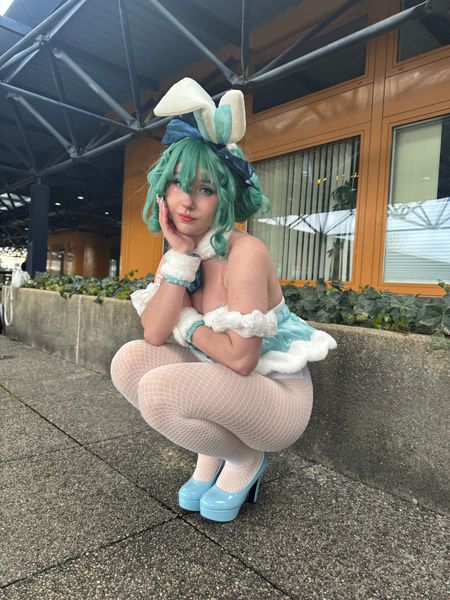 Oxyia - Miku White Rabbit