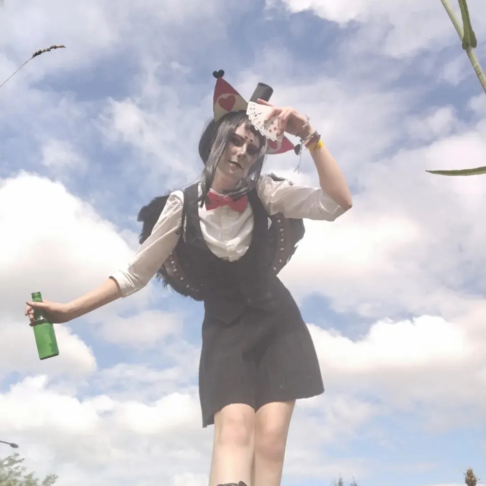 husk ( hazbin hôtel) - Photo 1