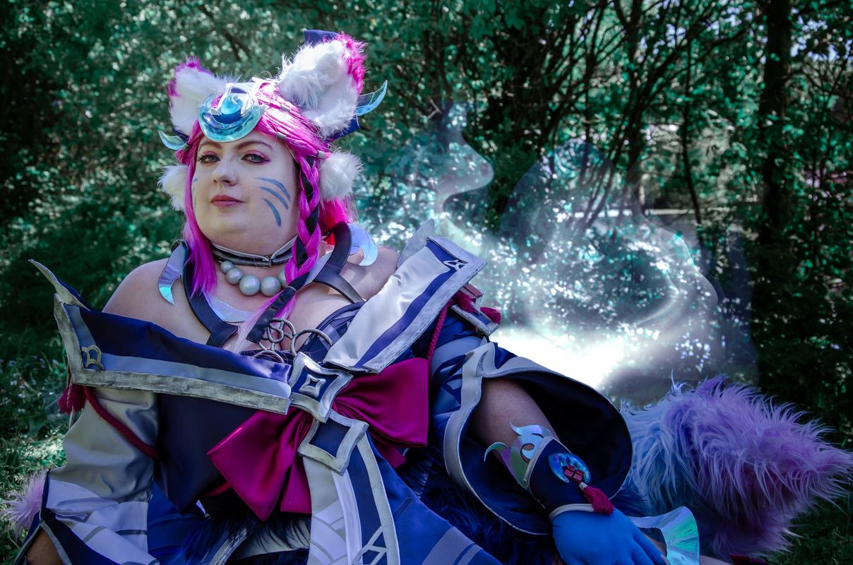 Kage_kitsune – Ahri snowmoon 