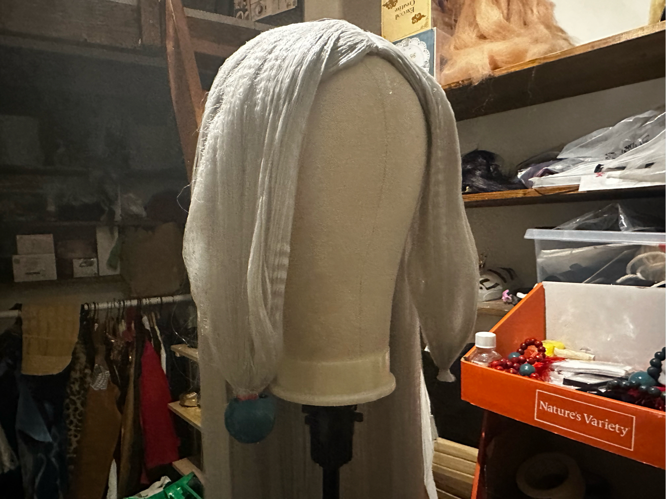 Wig et accessoires — photo 11