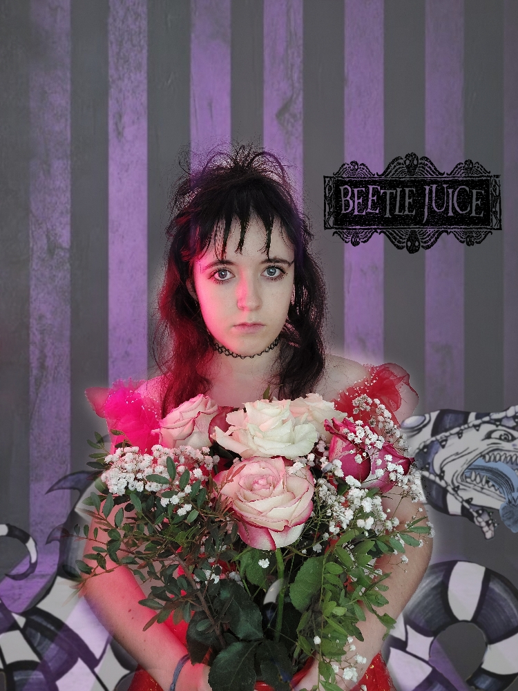 Lydia Deetz  - Photo 2