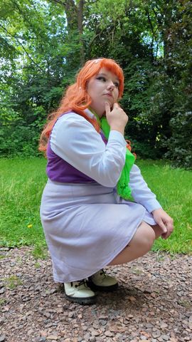 Daphne placard