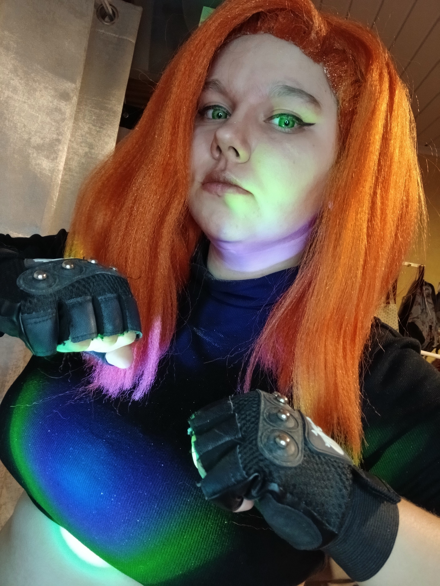 Kim at home - Photo 31