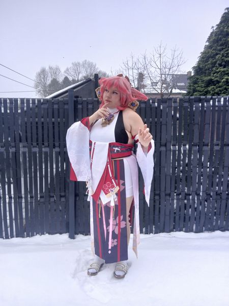 _fluffy_kiddo_ - Yae miko in snow