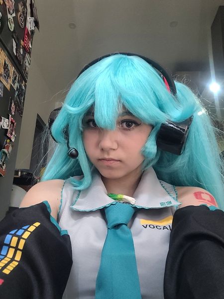 Lux.yy_ - Hatsune Miku 6/25
