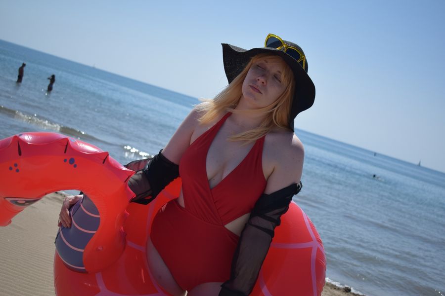 Laloutre - Caitlyn PP ruby