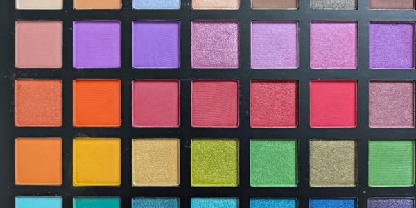 Eye shadow — illustration 1