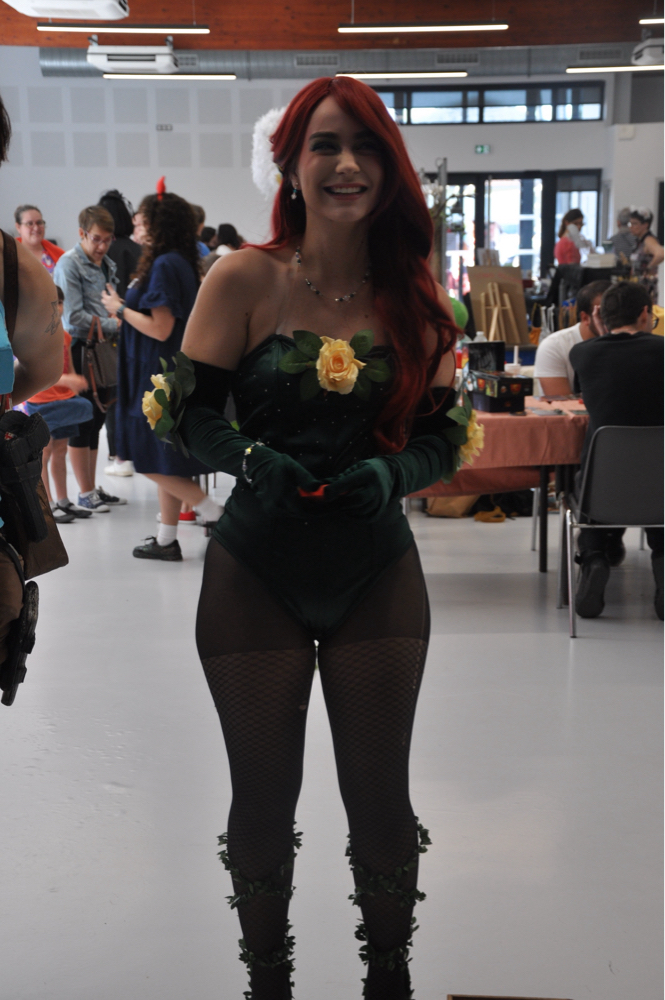 Poison Yvi - Photo 20