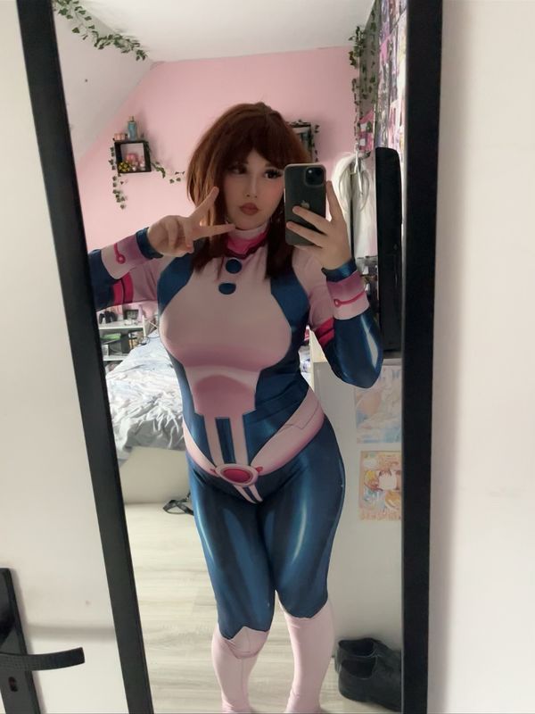 Melynee – Uraraka Ochaco