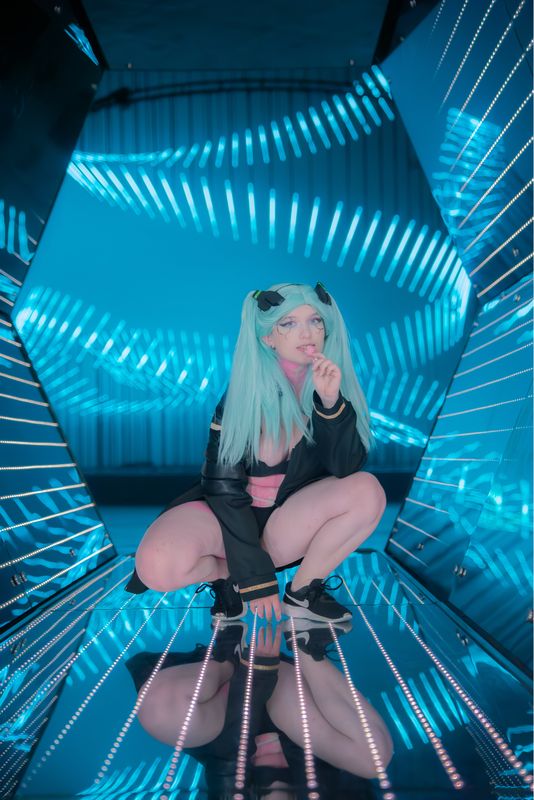 Shuu_ – Rebecca