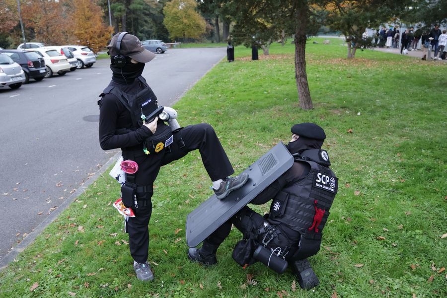 Ikuraaa - Duo militaire