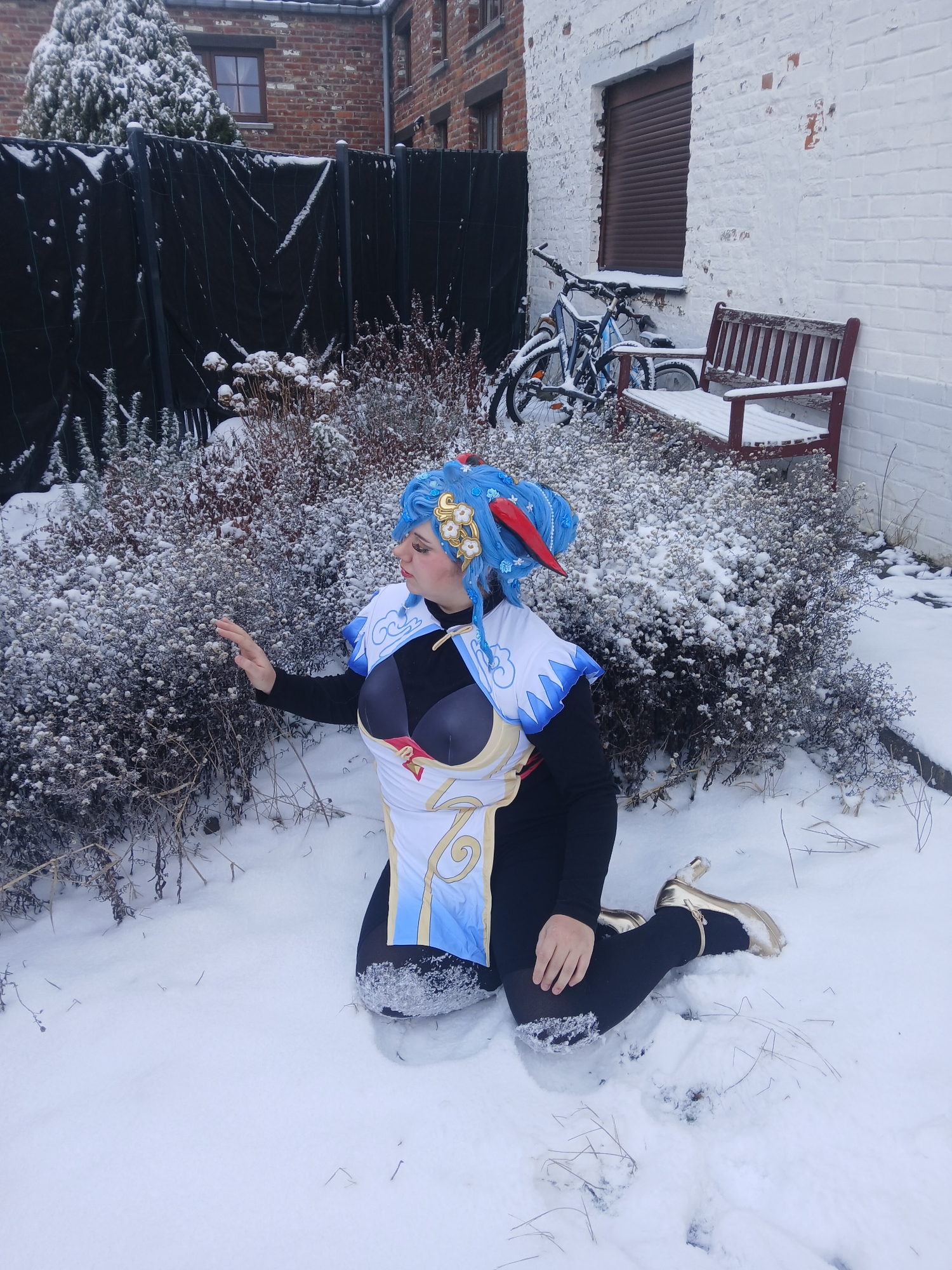 Ganyu in snow — photo 29