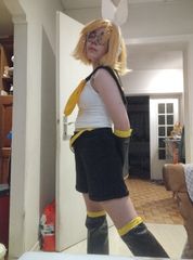 Rin Kagamine 💫 preview 3