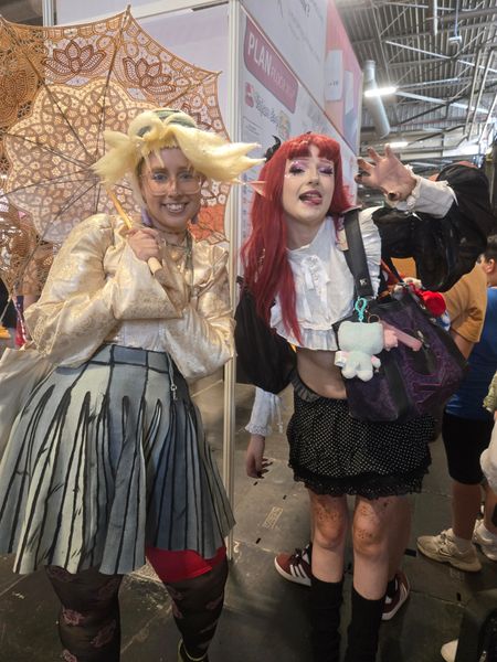 Cos._kam - Suzie Q en conv
