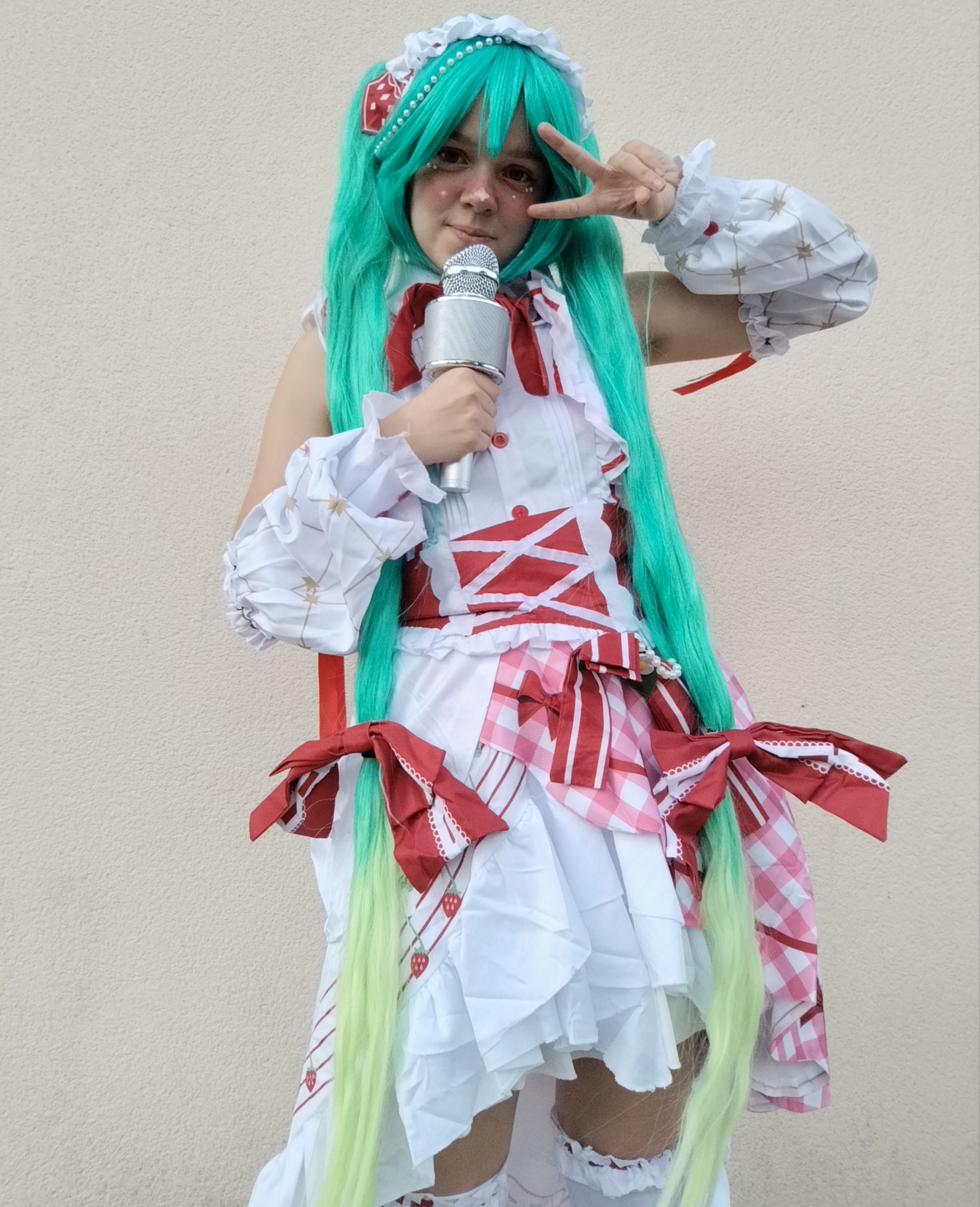Strawberry Miku 🍓💚 - Photo 12