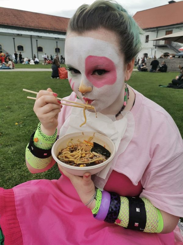 Call_me.koda – Glamrock chica 