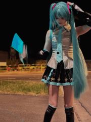 HATSUNE MIKU 🌃 preview 2
