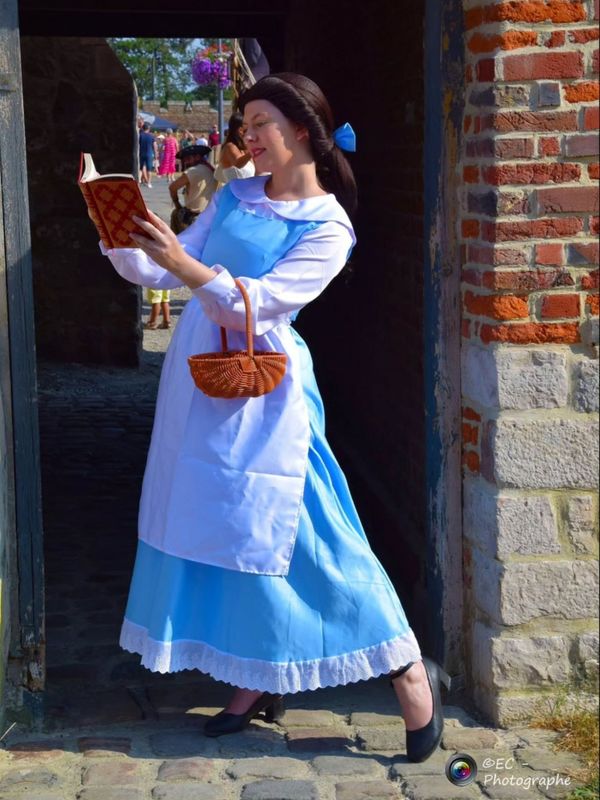 Princessandpixiedust – Belle villageoise 