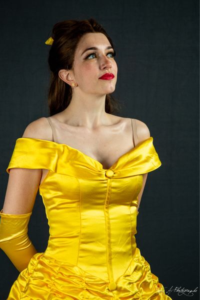 Axelle_cosplays - Belle