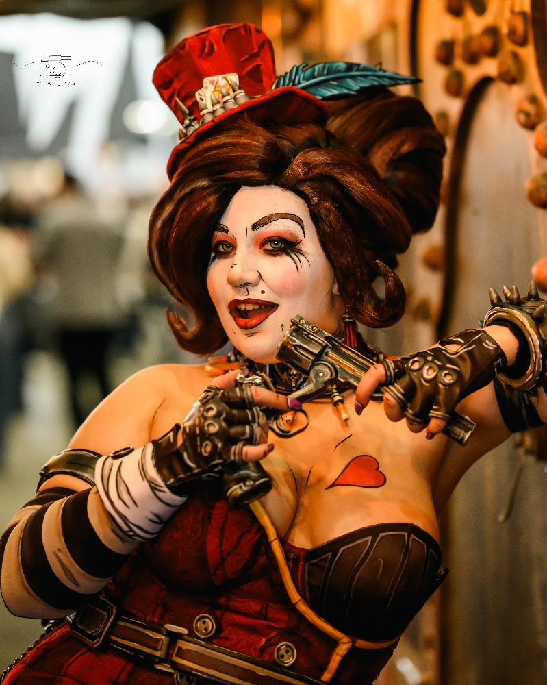 Moxxi by Dianae - Photo 3