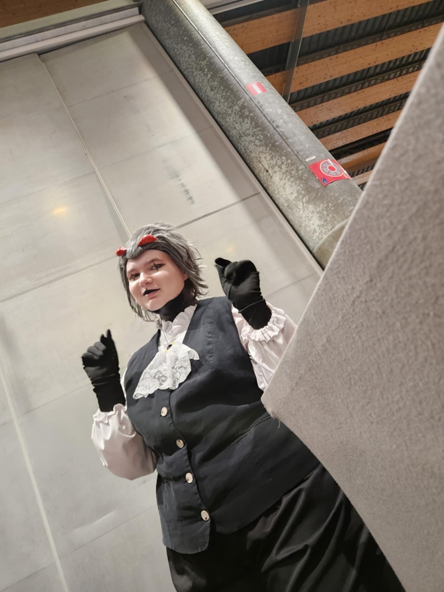 Stolas other outfit - Photo 14