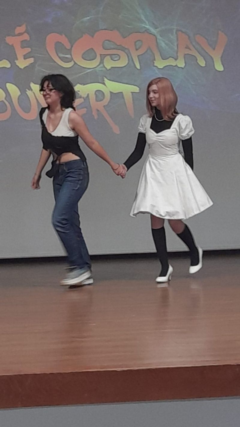 ⁓•⋆sunnyyy⋆•⁓ – 🩷Convention✨