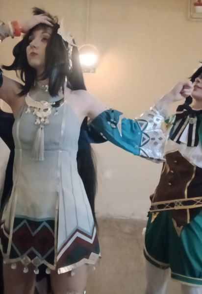 Mighty - pose duo genshin