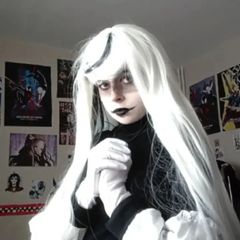 Carmilla carmine preview 2