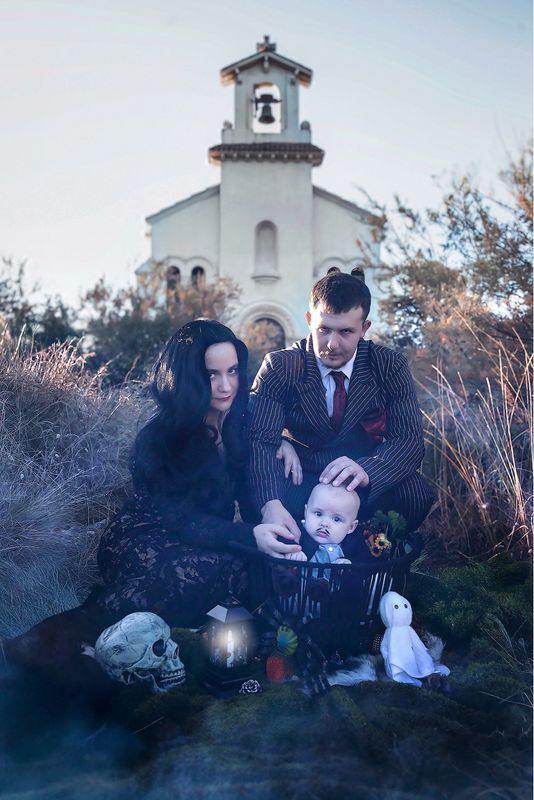Elysa_vincly, Famille addams 