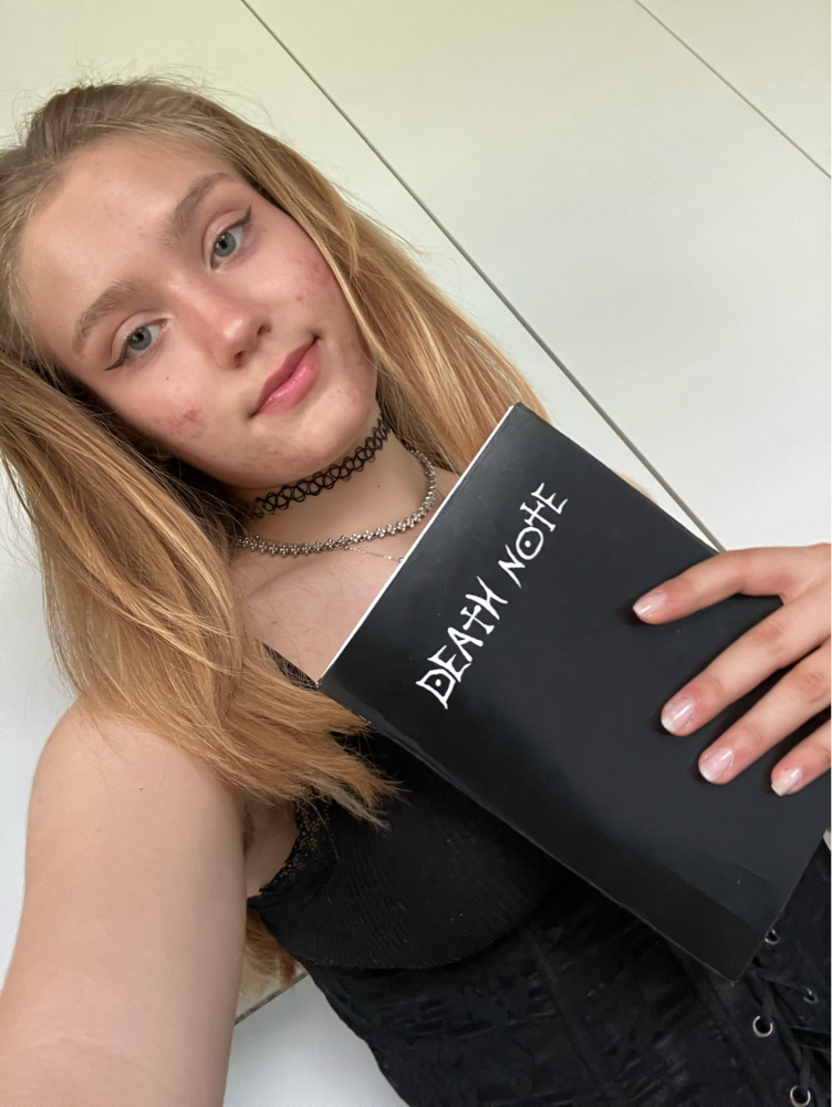 Misaaaa 🪦👻 - Photo 3