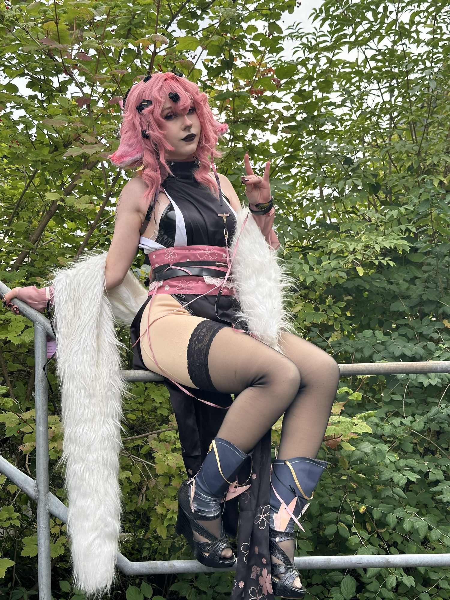 Yae Miko operator - Photo 8