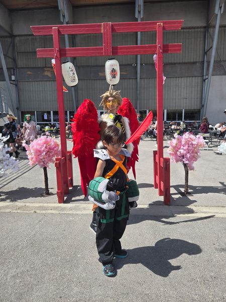 Marie_co - Hawks et mini bakugo