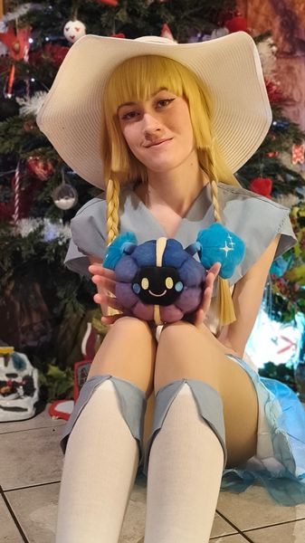 Tsutsuu - Lillie (Noël P2)